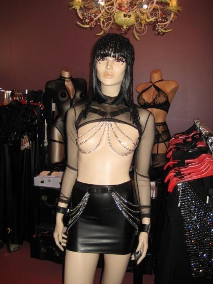 Images Les Baisers de Vénus - Lingerie sexy chic & Vêtements pour des soirées festives et extravagantes