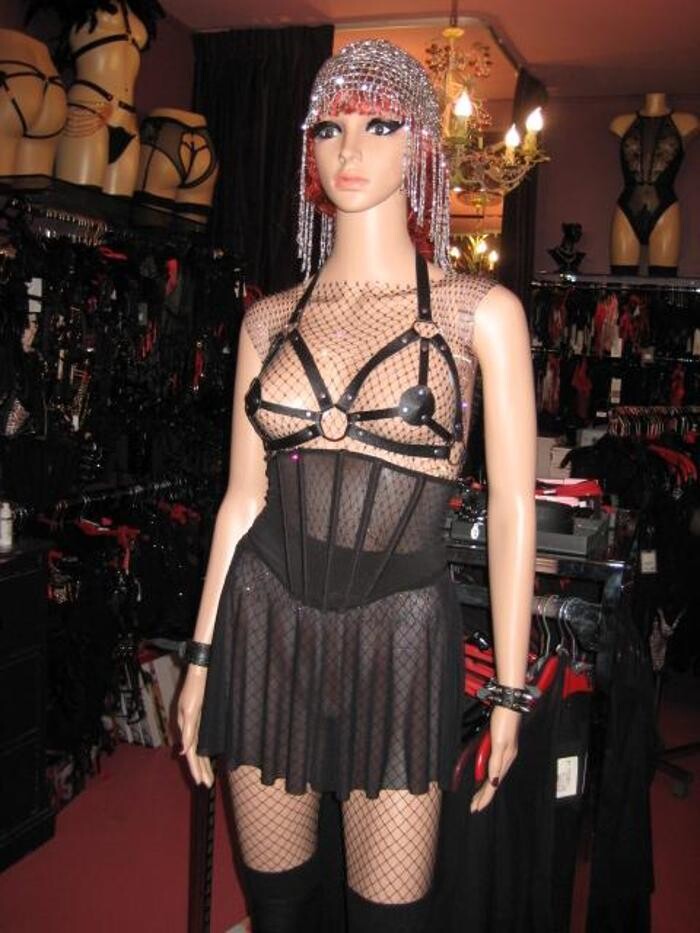 Images Les Baisers de Vénus - Lingerie sexy chic & Vêtements pour des soirées festives et extravagantes