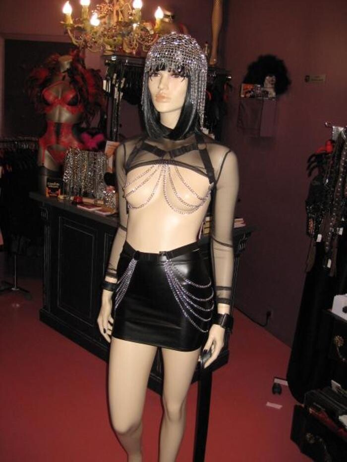 Images Les Baisers de Vénus - Lingerie sexy chic & Vêtements pour des soirées festives et extravagantes