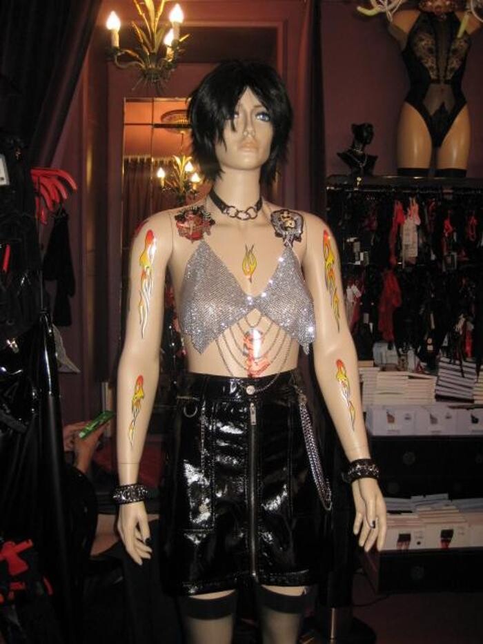 Images Les Baisers de Vénus - Lingerie sexy chic & Vêtements pour des soirées festives et extravagantes