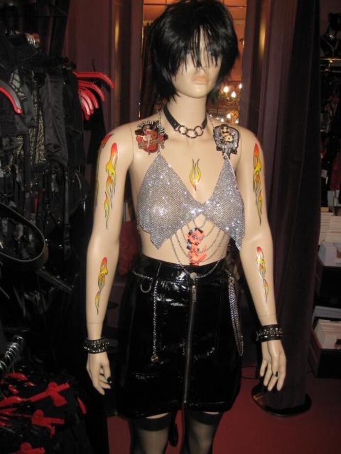 Images Les Baisers de Vénus - Lingerie sexy chic & Vêtements pour des soirées festives et extravagantes