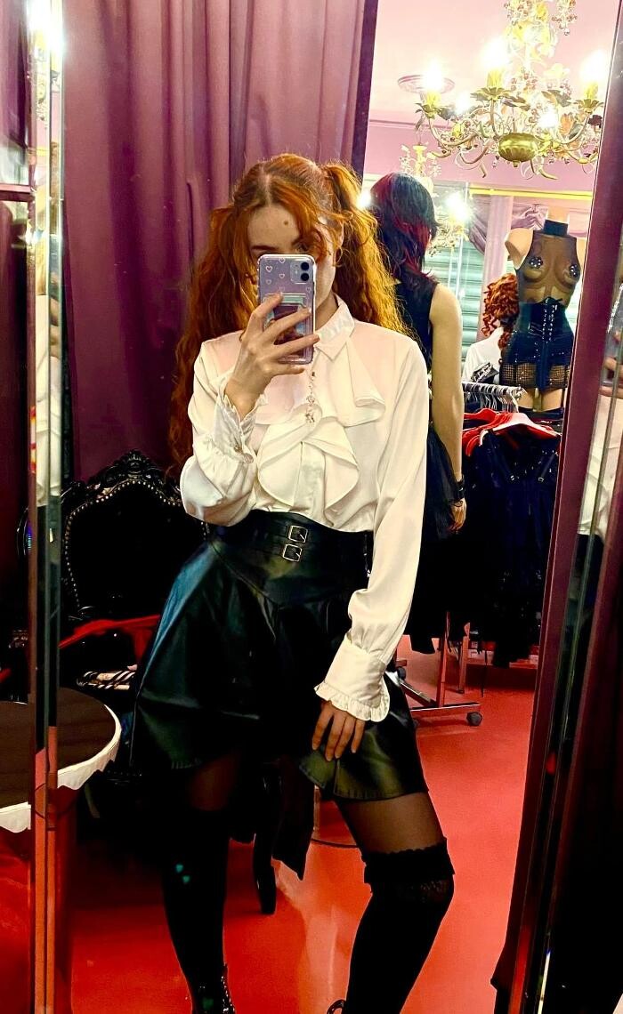 Images Les Baisers de Vénus - Lingerie sexy chic & Vêtements pour des soirées festives et extravagantes