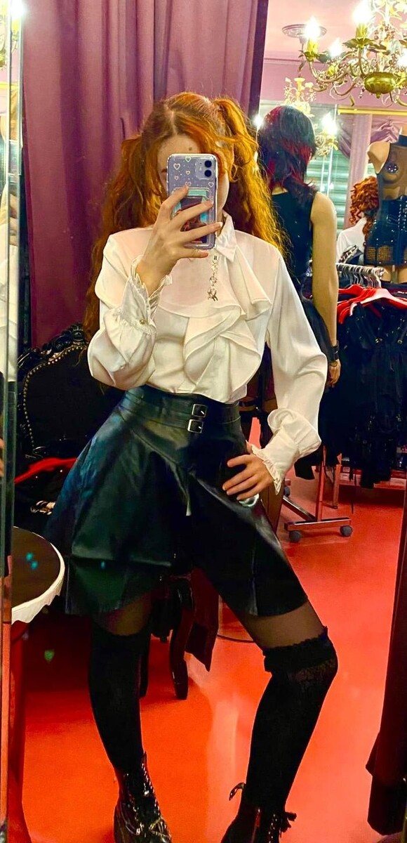 Images Les Baisers de Vénus - Lingerie sexy chic & Vêtements pour des soirées festives et extravagantes