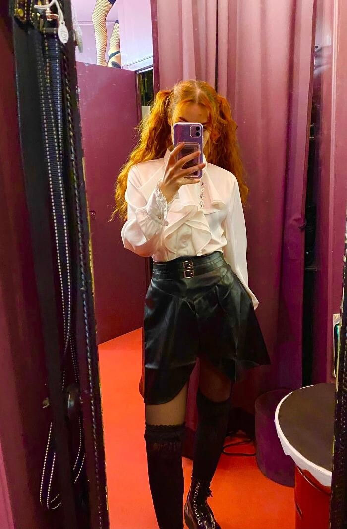 Images Les Baisers de Vénus - Lingerie sexy chic & Vêtements pour des soirées festives et extravagantes