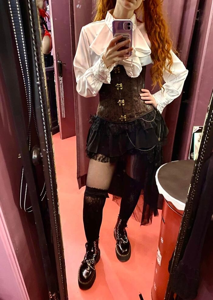 Images Les Baisers de Vénus - Lingerie sexy chic & Vêtements pour des soirées festives et extravagantes