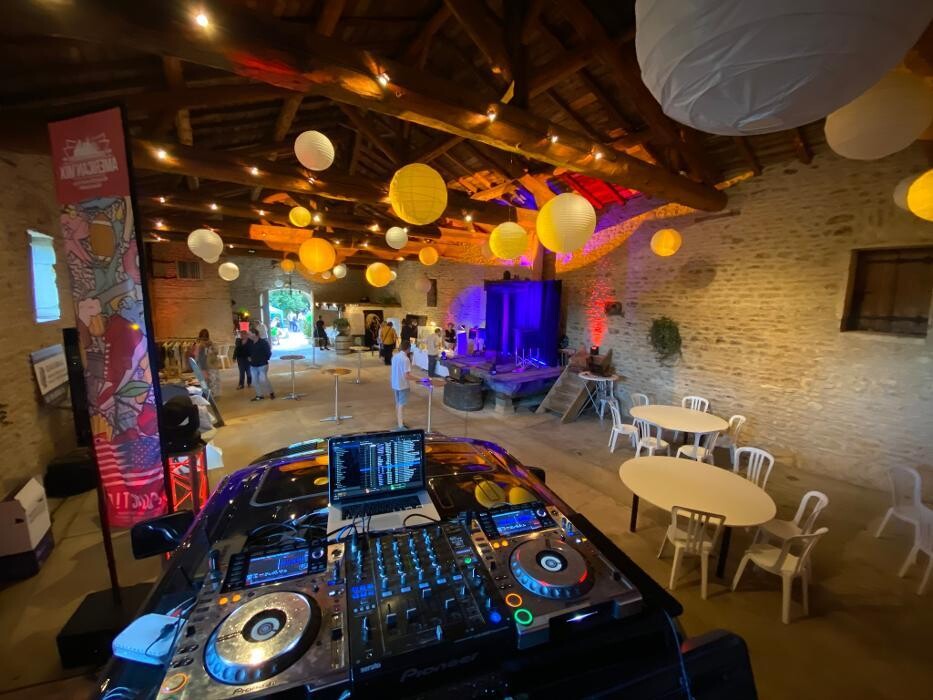 Images Julian Events