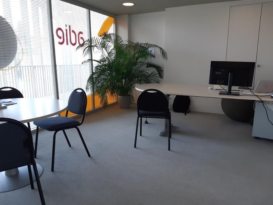 Images Agence Adie