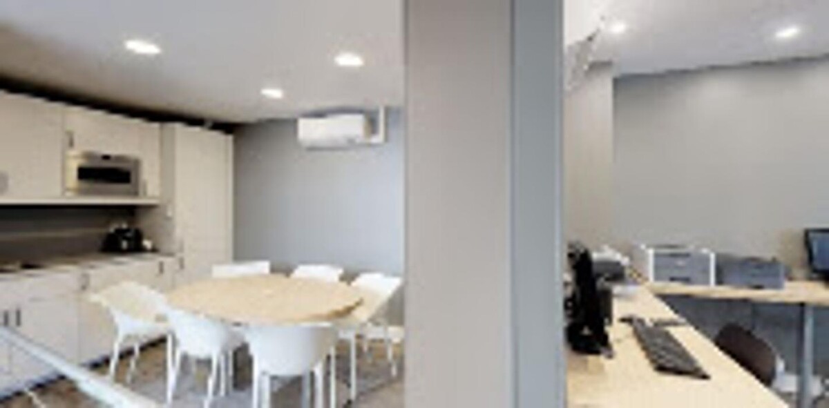 Images Agence immobilière Laforêt Paris 15Eme