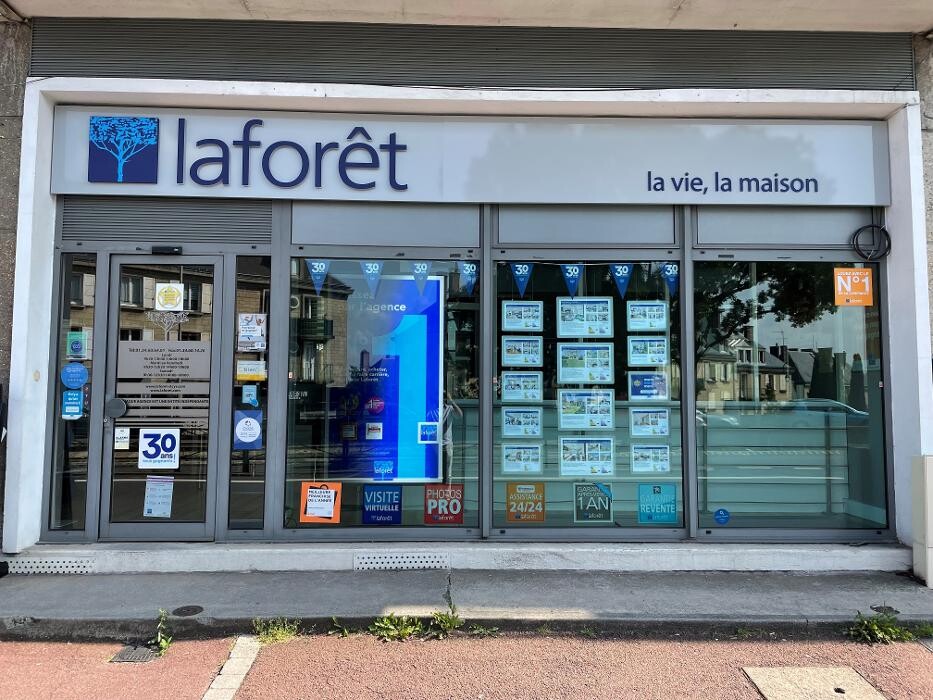 Images Agence immobilière Laforêt Saint-Cyr-L'Ecole