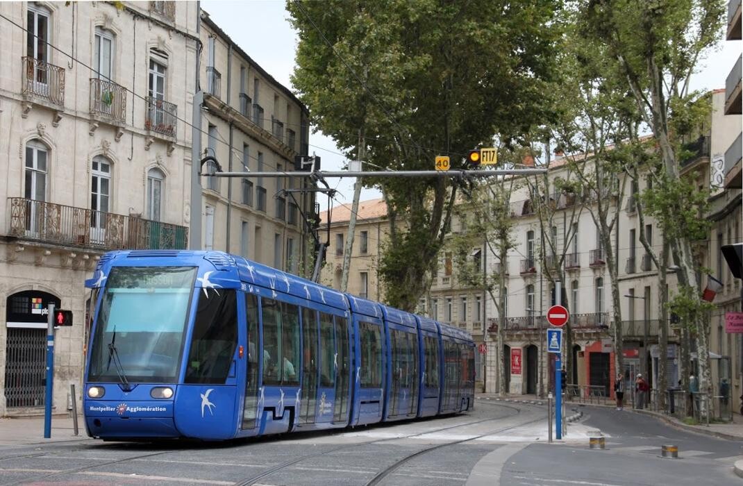 Images Agence immobilière Laforêt Montpellier Port Marianne