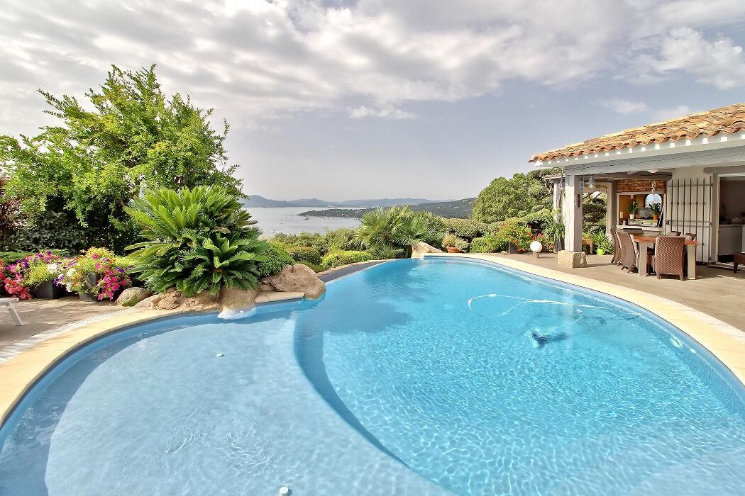 Images Agence immobilière Laforêt Porto-Vecchio