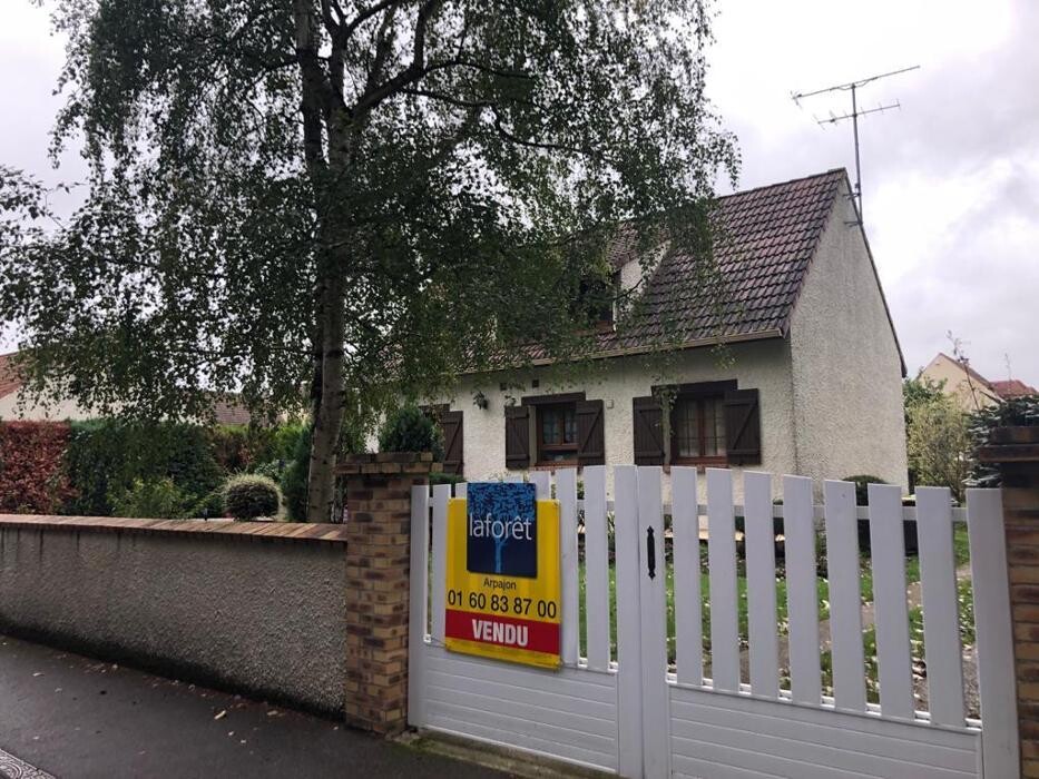 Images Agence immobilière Laforêt Arpajon