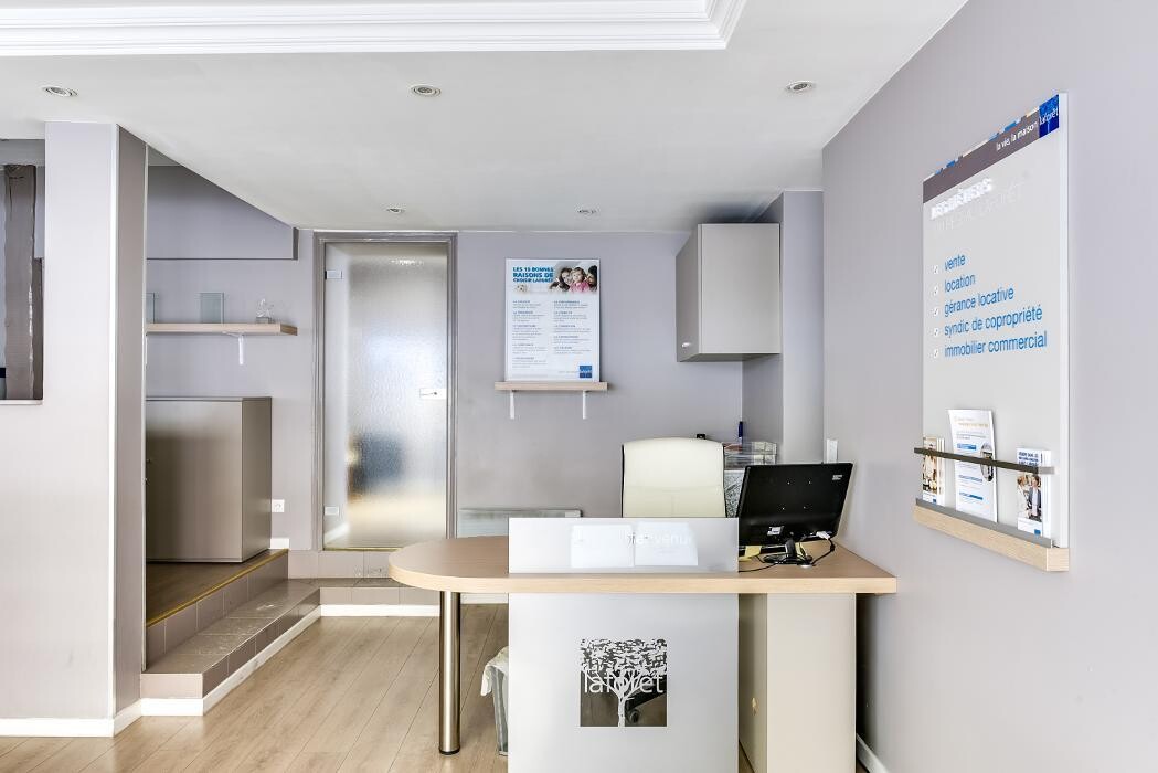 Images Agence immobilière Laforêt Colombes