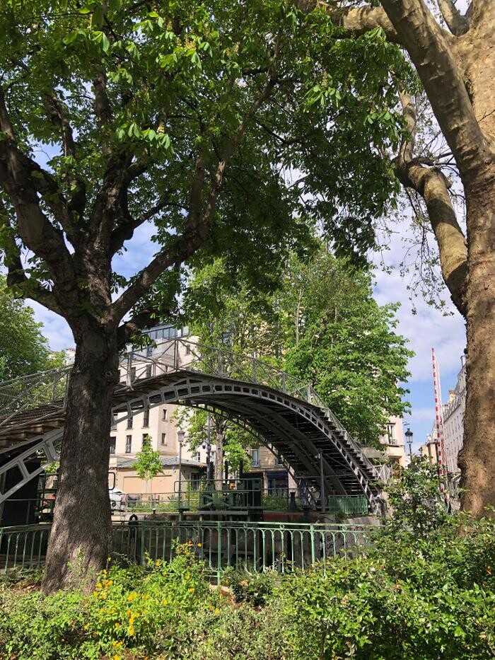 Images Agence immobilière Laforêt Paris 10Eme