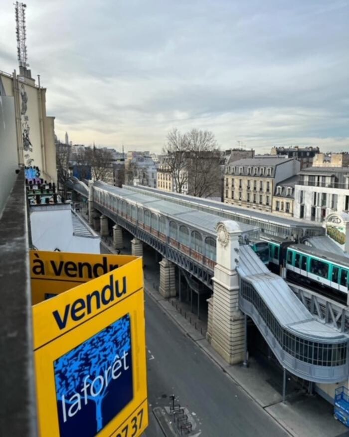Images Agence immobilière Laforêt Paris 10Eme