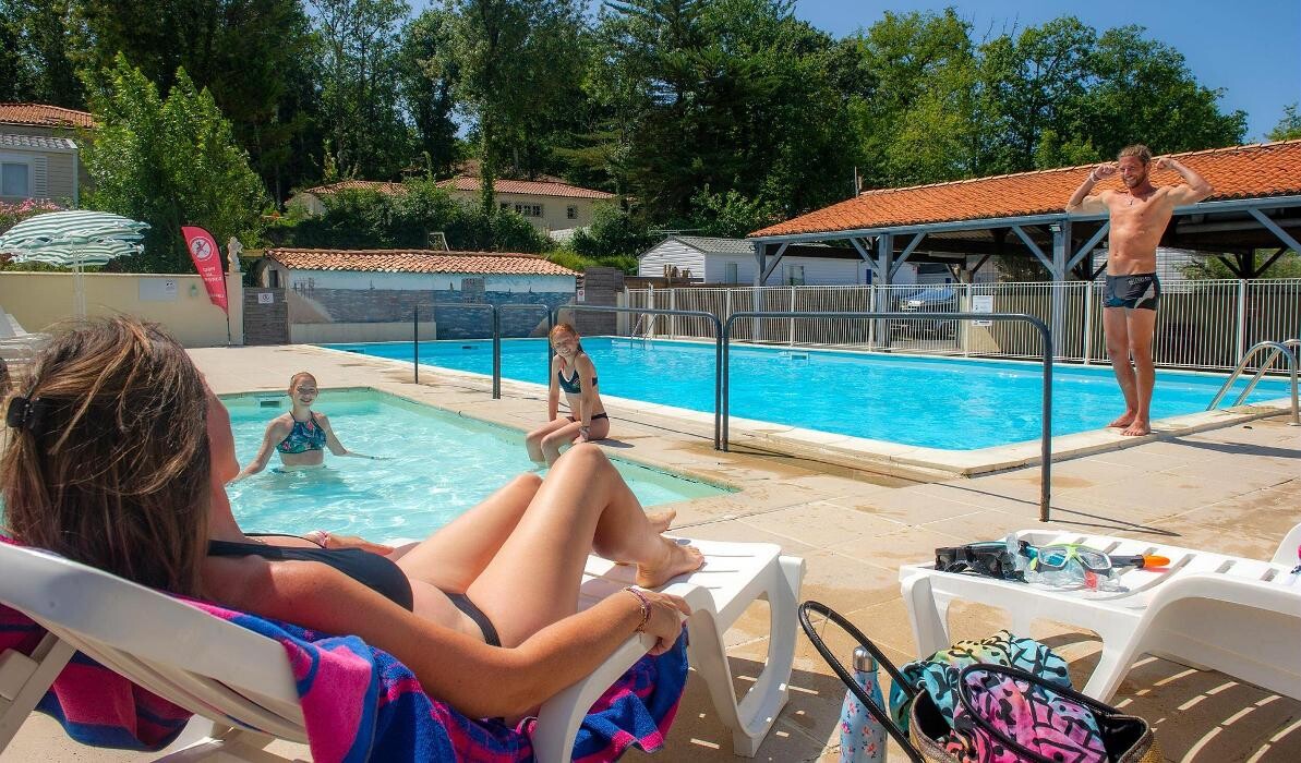 Images Camping Tohapi Les Catalpas de Royan