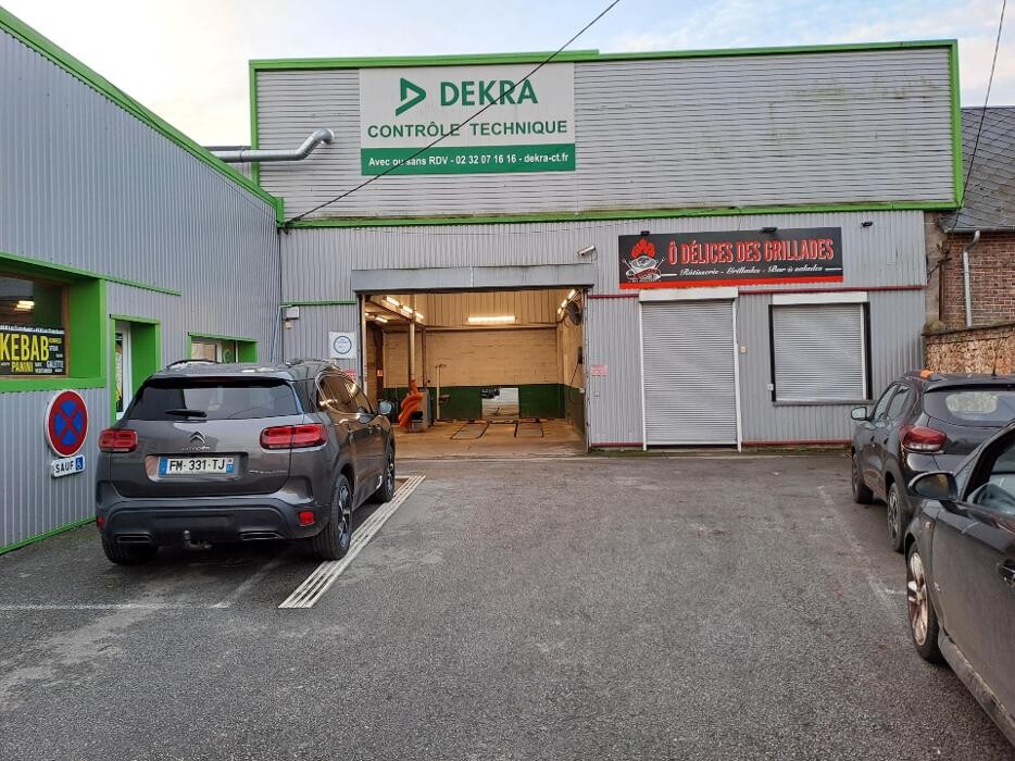 Images Centre contrôle technique DEKRA (AUTO-MOTO)