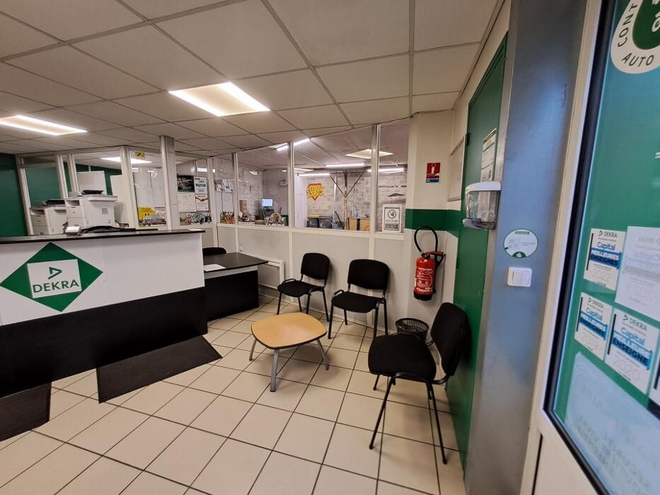 Images Centre contrôle technique DEKRA (AUTO-MOTO)