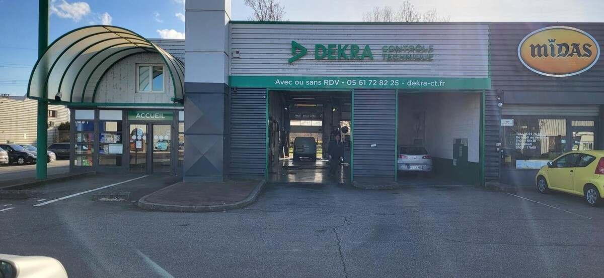 Images Centre contrôle technique DEKRA (AUTO-MOTO)