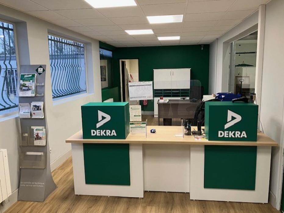 Images Centre contrôle technique DEKRA (AUTO-MOTO)