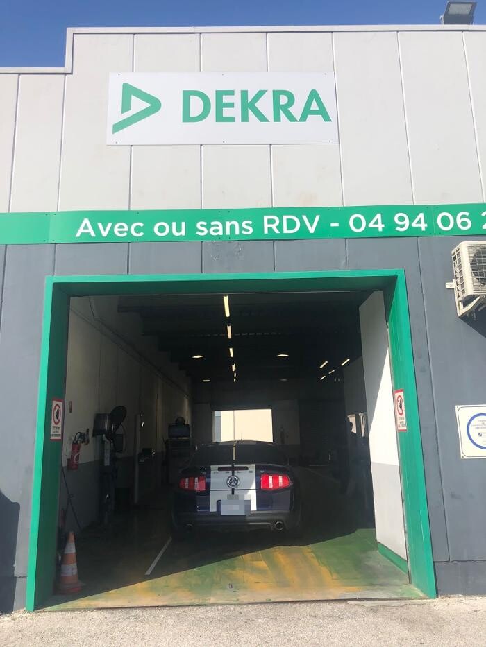 Images Centre contrôle technique DEKRA