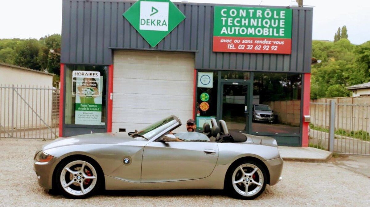 Images Centre contrôle technique DEKRA (AUTO-MOTO)