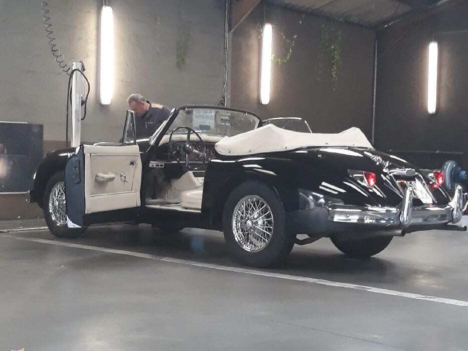 Images Centre contrôle technique DEKRA (AUTO-MOTO)