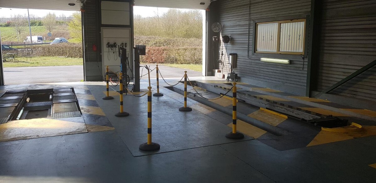 Images Centre contrôle technique DEKRA