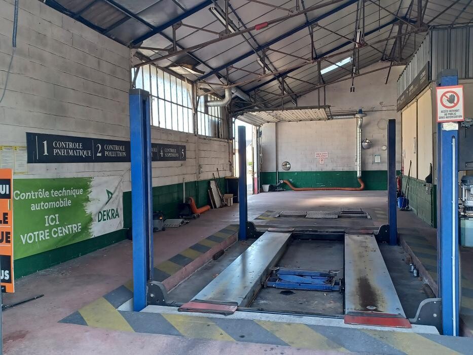 Images Centre contrôle technique DEKRA