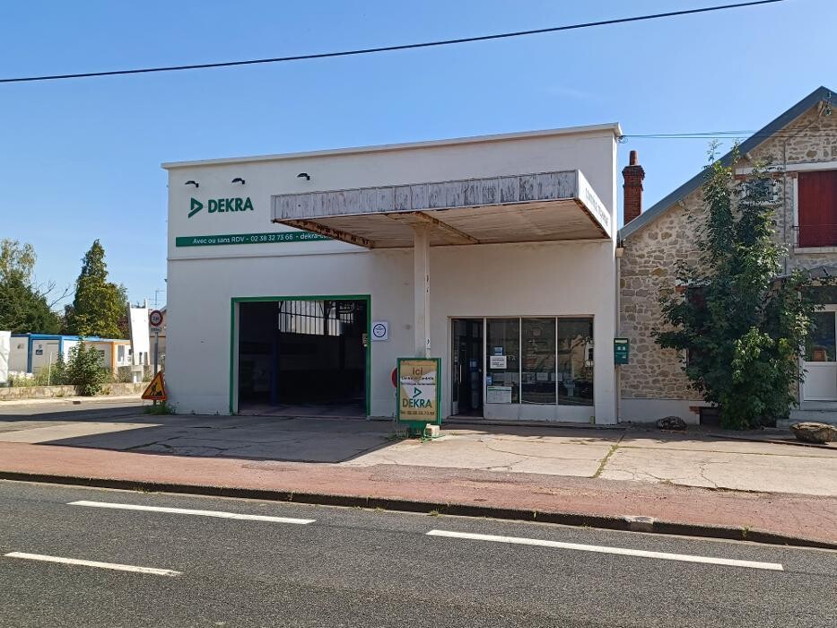 Images Centre contrôle technique DEKRA