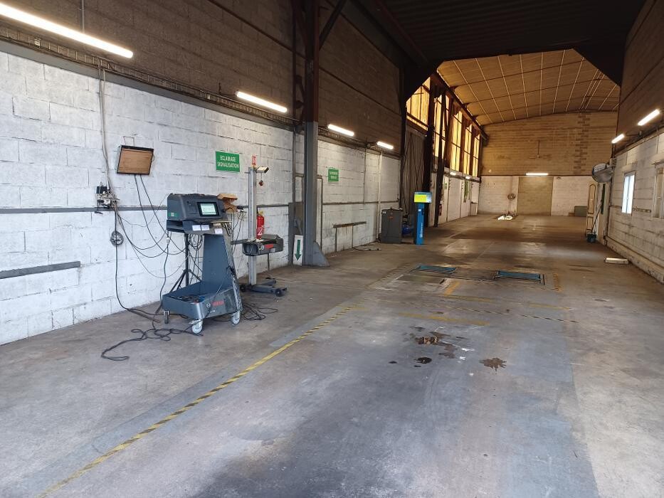 Images Centre contrôle technique DEKRA (AUTO - MOTO)