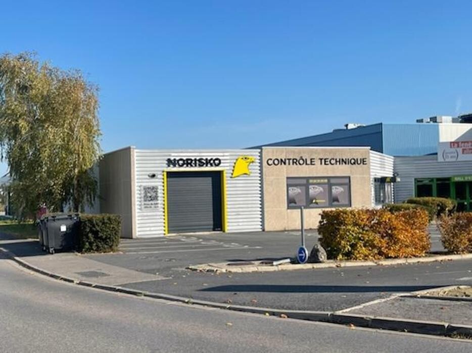 Images Contrôle Technique NORISKO ( AUTO-MOTO ) à côté du FLUNCH ZONE CARREFOUR