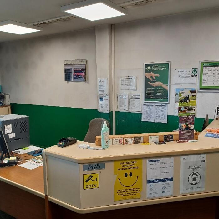 Images Centre contrôle technique DEKRA