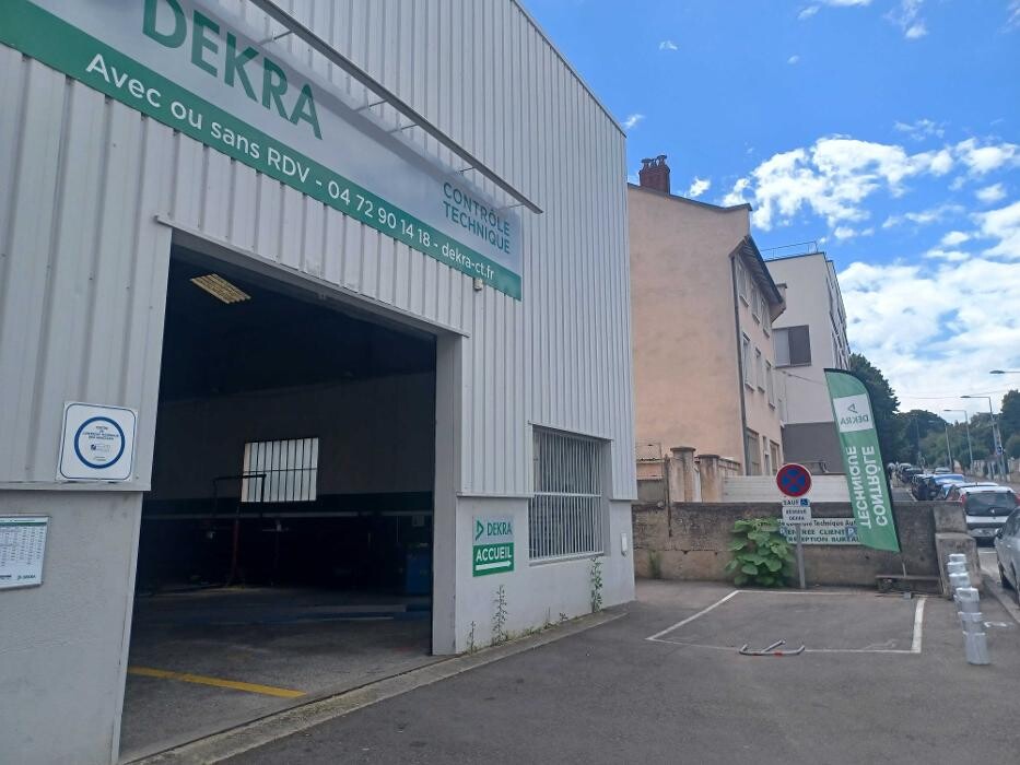 Images Centre contrôle technique DEKRA (AUTO-MOTO)