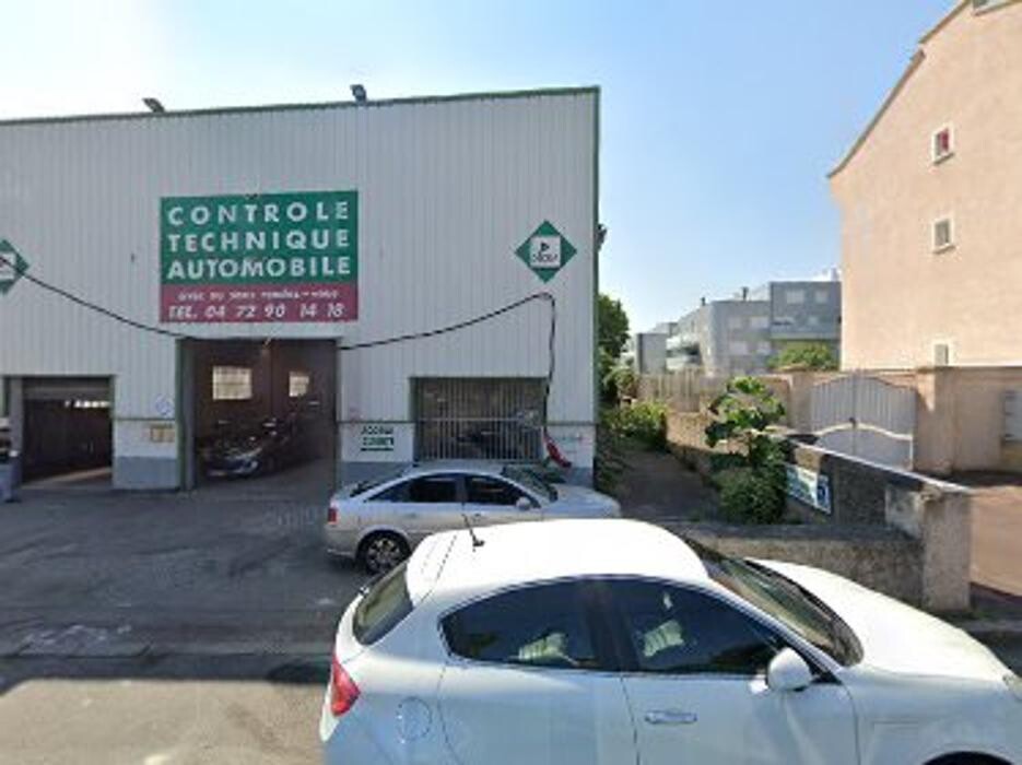 Images Centre contrôle technique DEKRA (AUTO-MOTO)