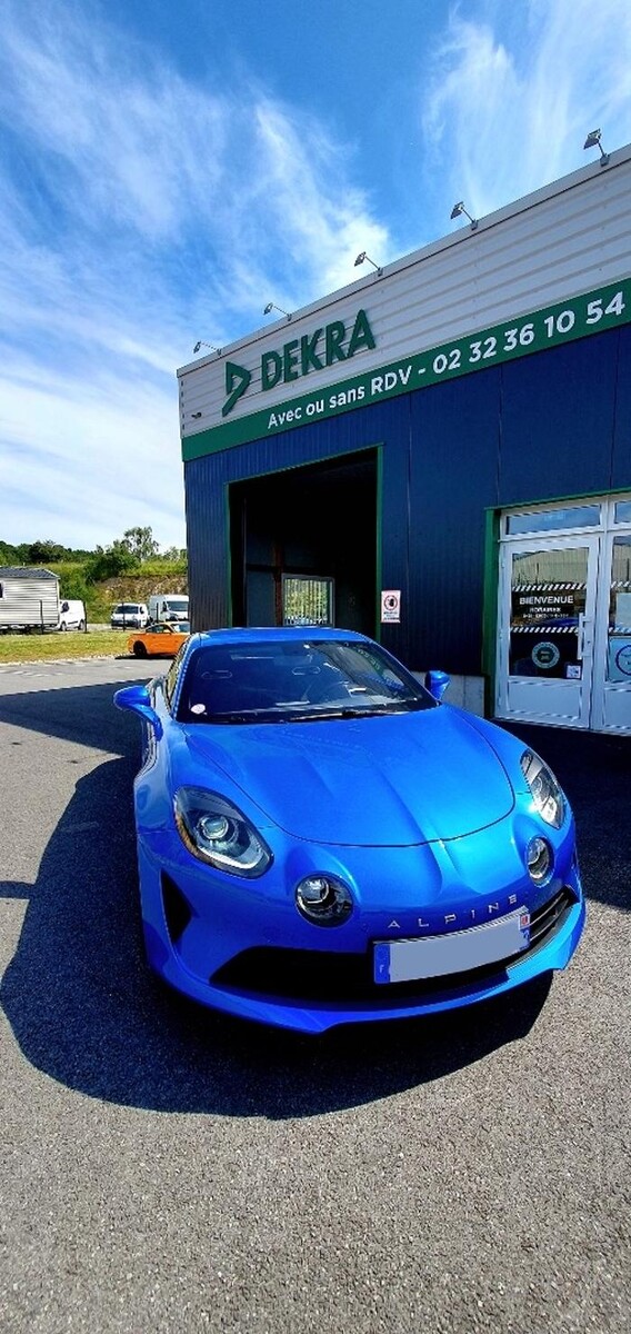 Images Centre contrôle technique DEKRA PACY SUR EURE