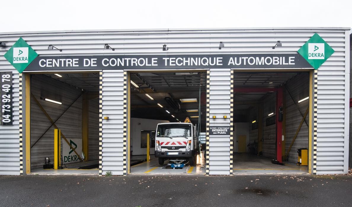 Images Centre contrôle technique DEKRA