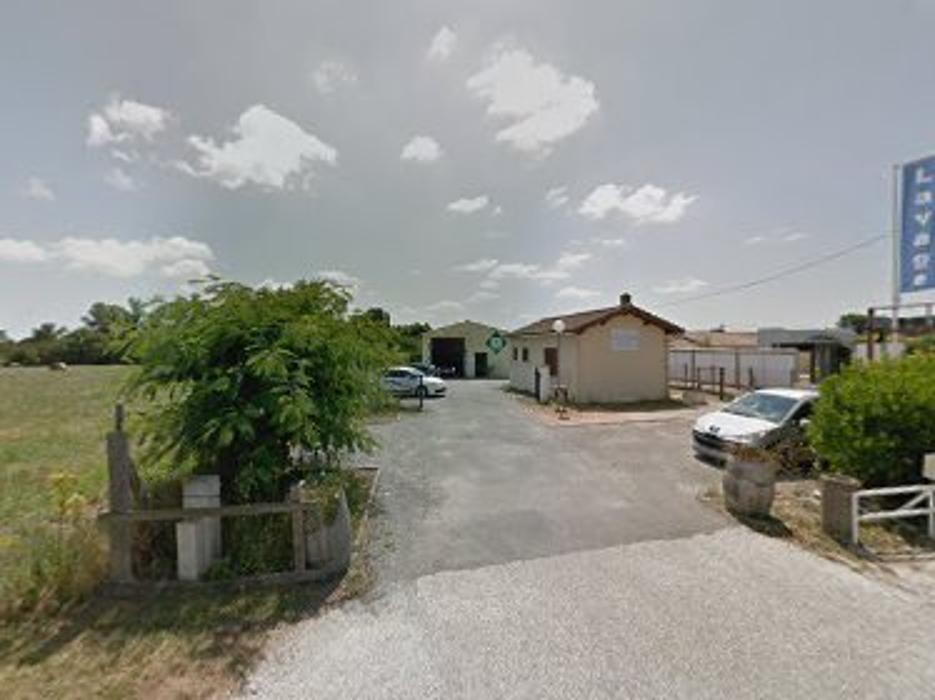 Images Centre contrôle technique DEKRA