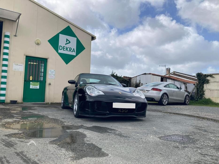 Images Centre contrôle technique DEKRA