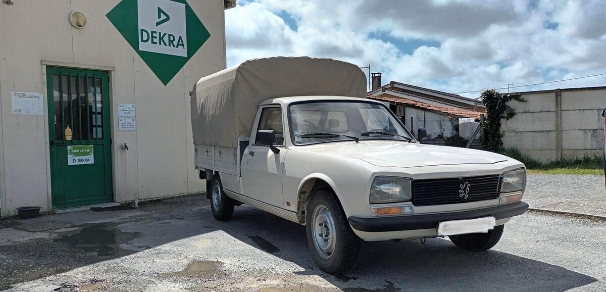 Images Centre contrôle technique DEKRA