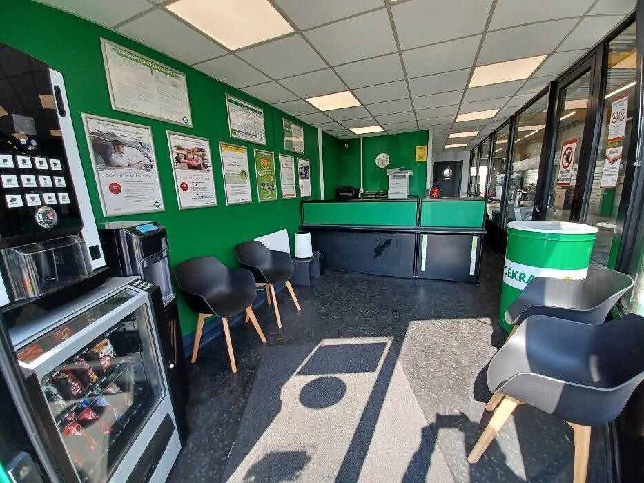 Images Centre contrôle technique DEKRA AUTOMOBILES