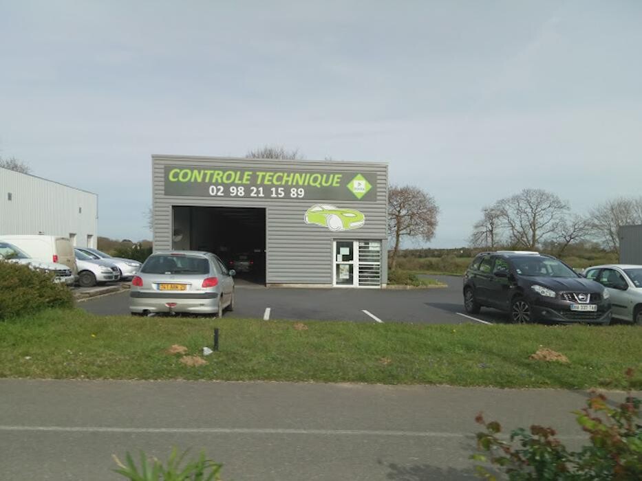 Images Centre contrôle technique DEKRA