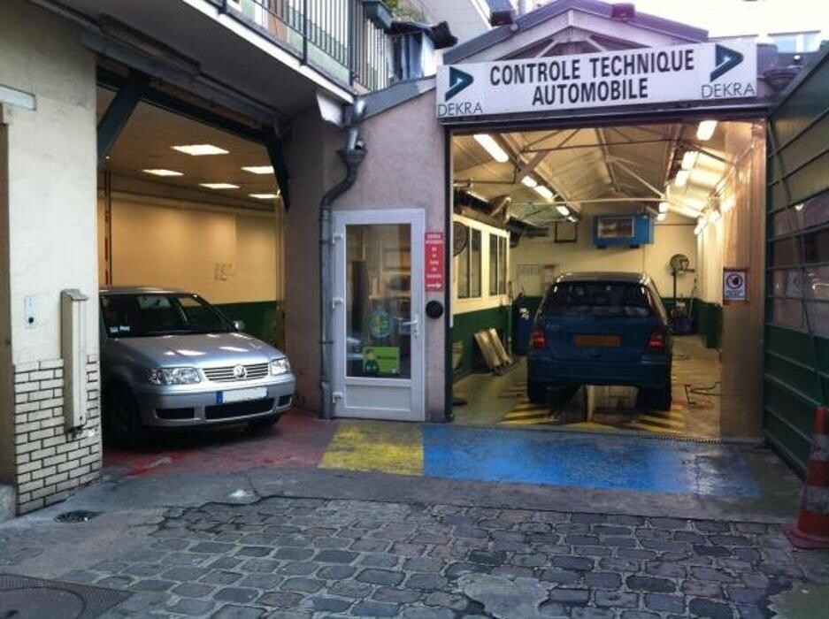Images Centre de contrôle technique DEKRA