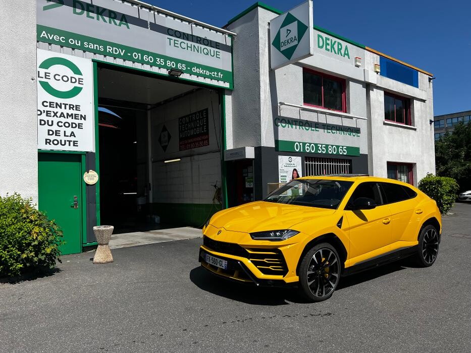 Images Centre contrôle technique DEKRA