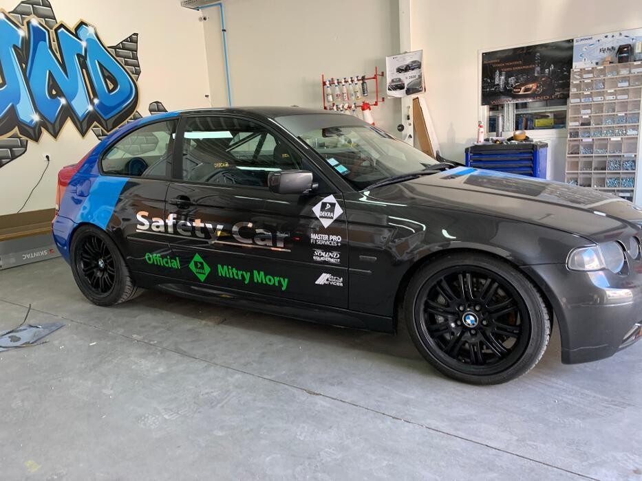 Images Centre contrôle technique DEKRA