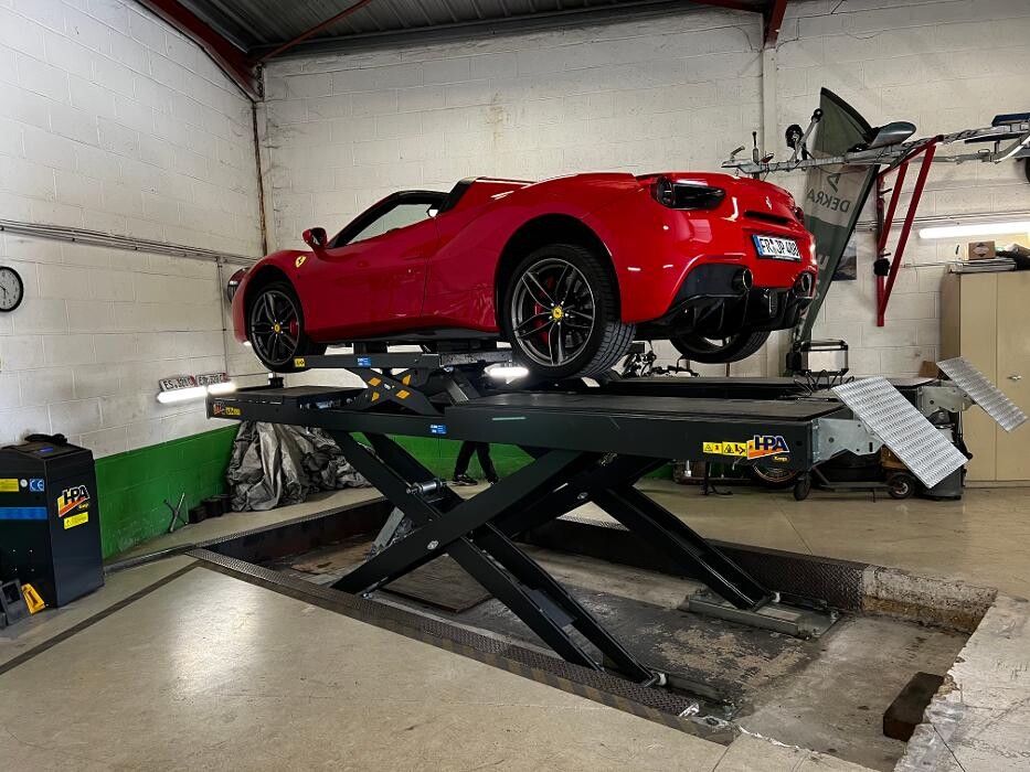 Images Centre contrôle technique DEKRA