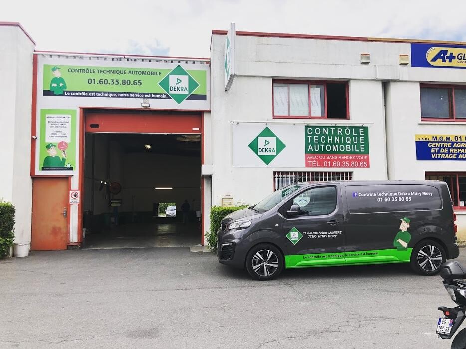 Images Centre contrôle technique DEKRA
