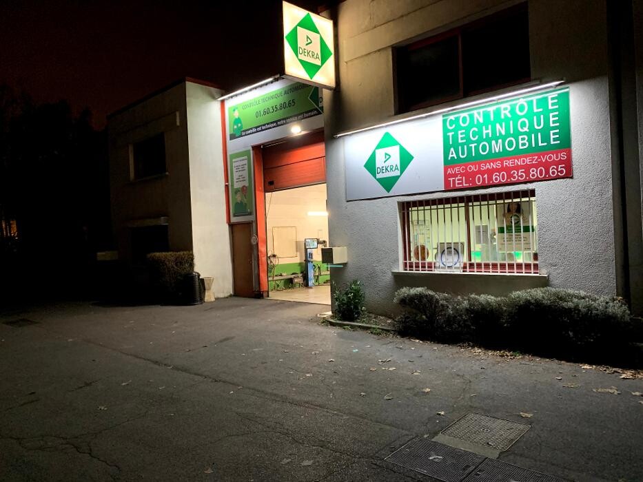 Images Centre contrôle technique DEKRA