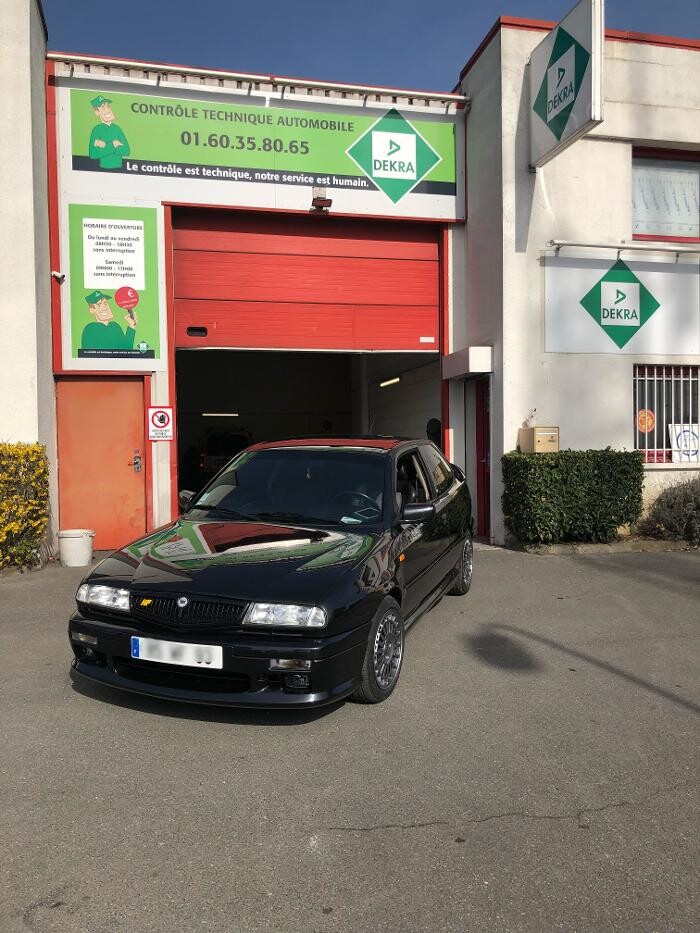 Images Centre contrôle technique DEKRA