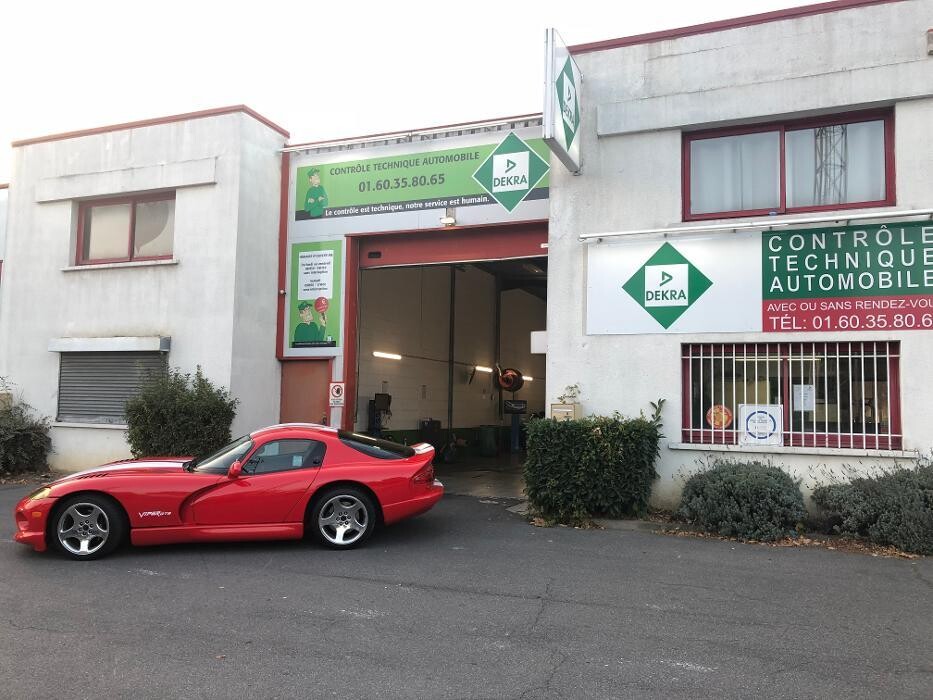 Images Centre contrôle technique DEKRA
